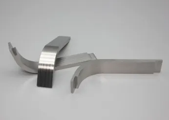 ¿Cuáles son los usos de la aleación de cobre, níquel y tungsteno?